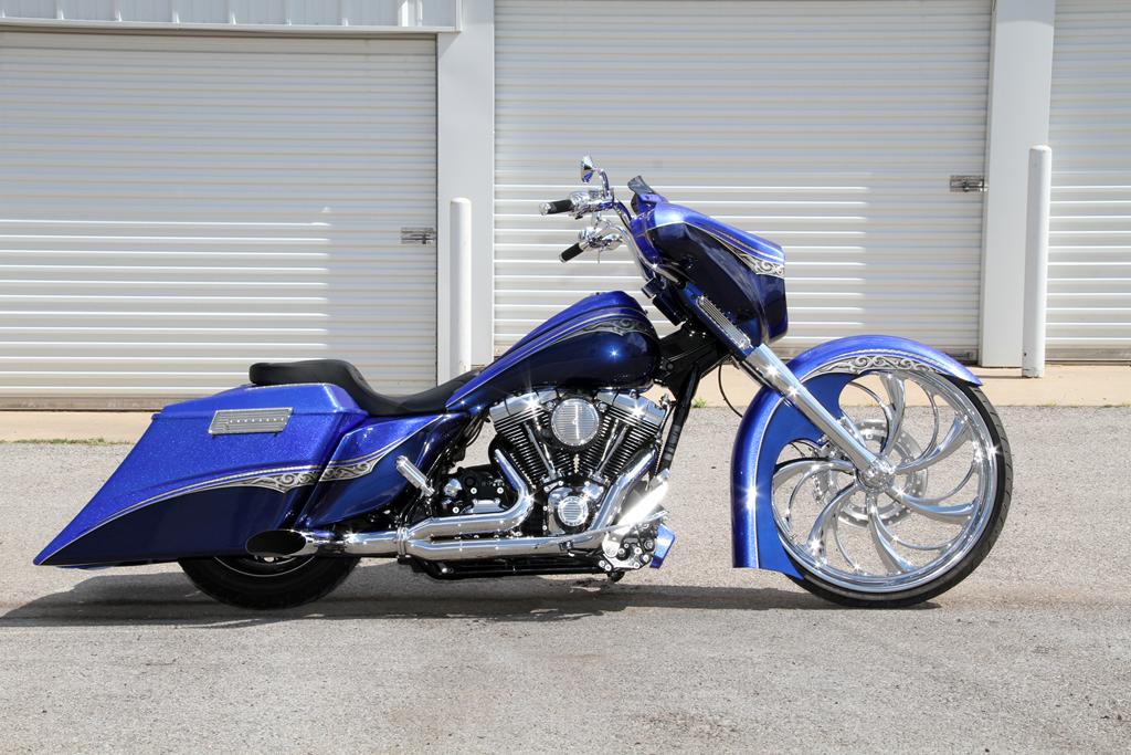 BlackandBlue1-Custom_Bagger.jpg