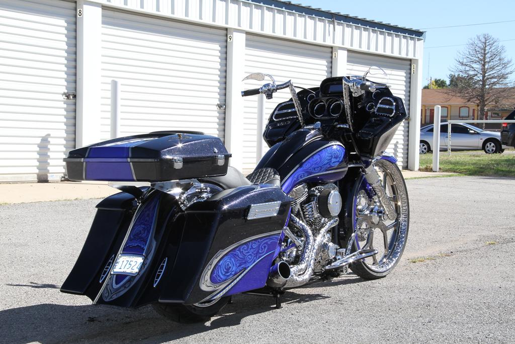 Sparkle2-Custom_Bagger.jpg