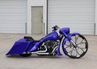 Blue30RoadKing1 Custom Bagger