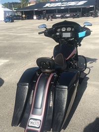 2019BlackOrangeStreetGlide4